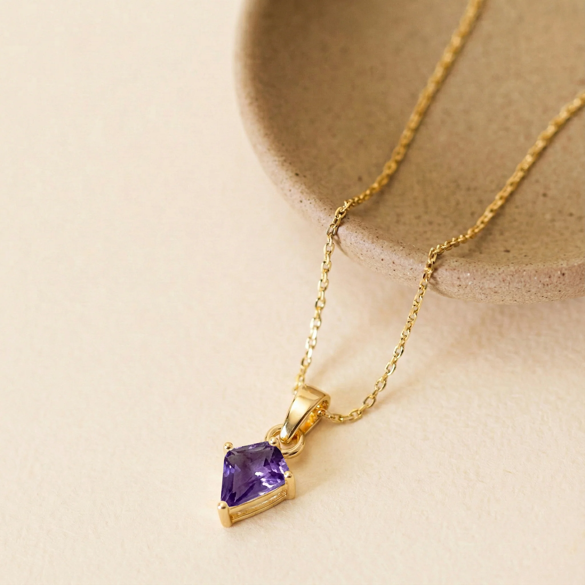 Amethyst Kite Solitaire Pendant Necklace in 925 Sterling Silver 1.4ct - Image 13