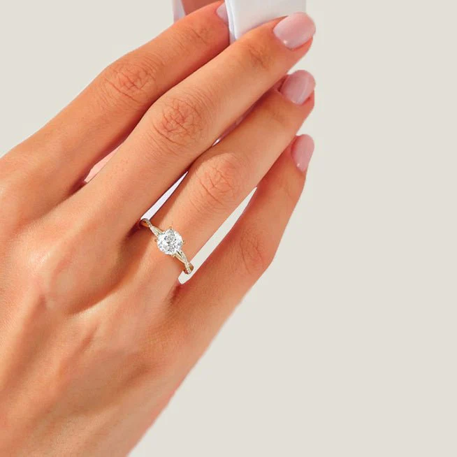 Cubic Zircon Stylish Ring for Any Occasion - Image 4