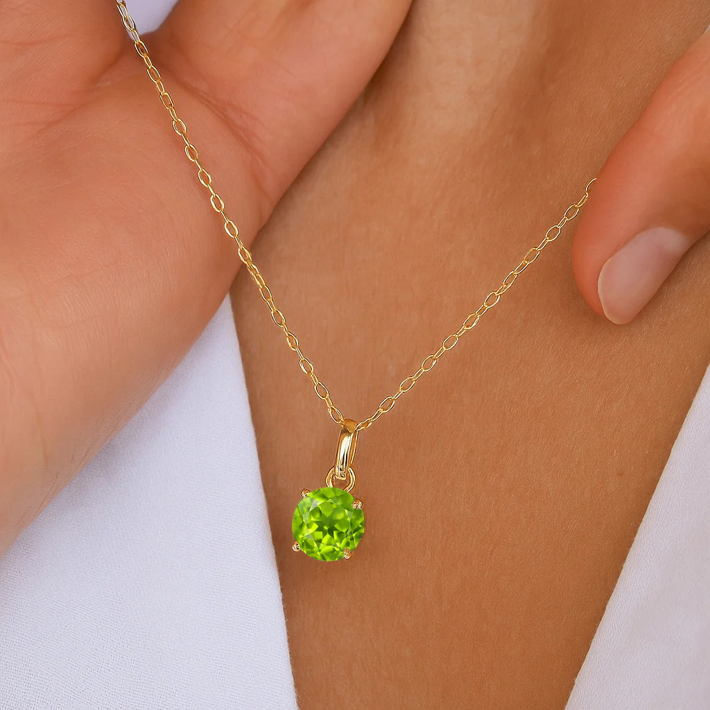 Peridot Solitaire Teardrop Pendant Necklace in 925 Sterling Silver 7mm 1.5ct - Image 6