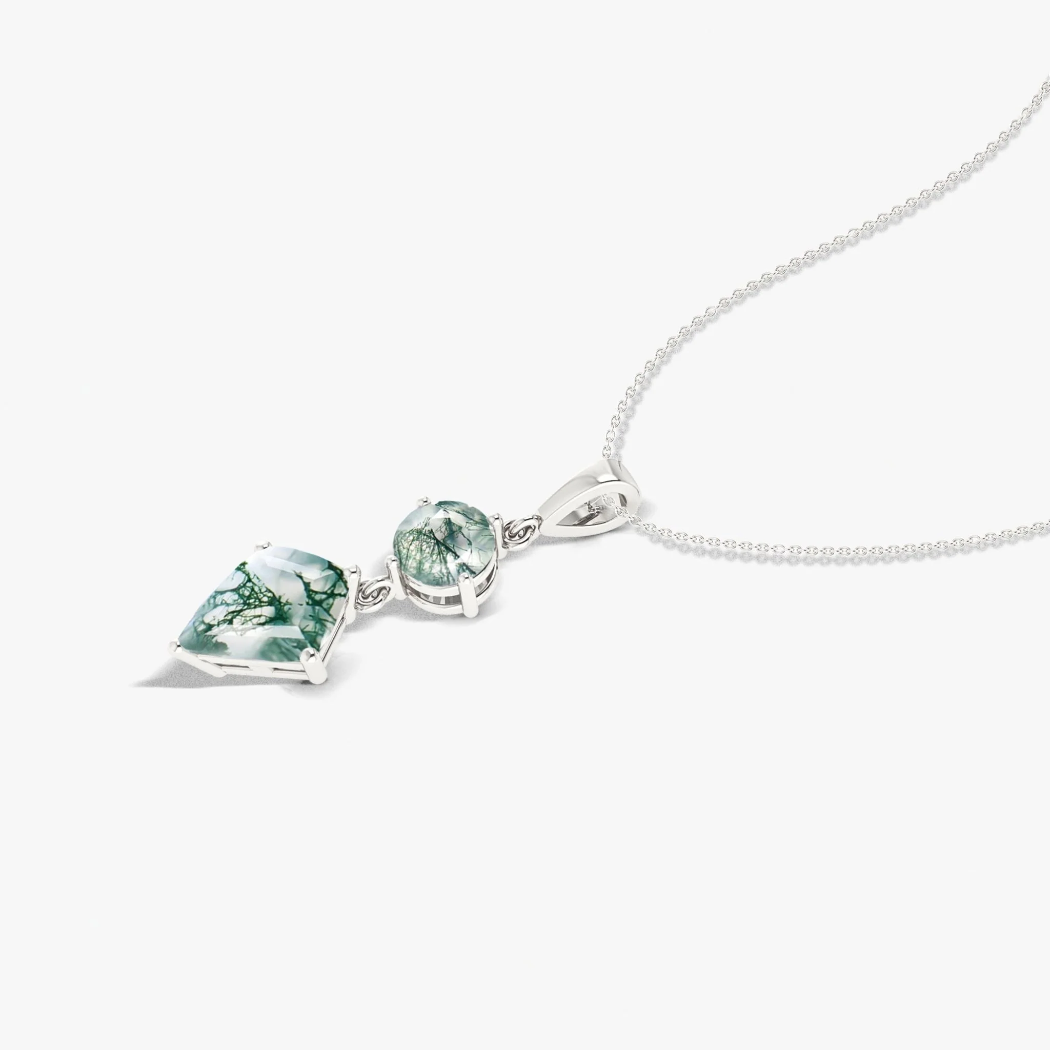 Stunning Agate Kite shape stone pendant gold and silver chain - Image 6